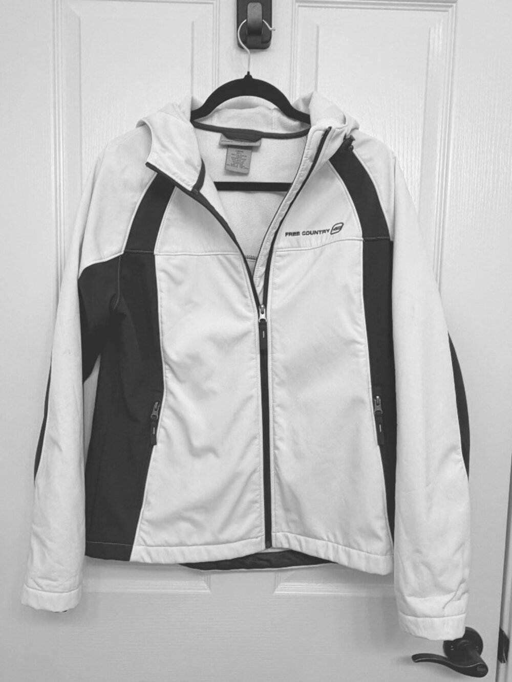 Free Country Women’s Soft‑Shell Hooded Jacket – Black & White, Size L